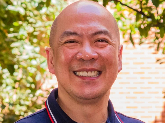 Philip P Moya