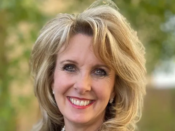 Debbie Robinson