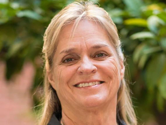 Leslie Ritter