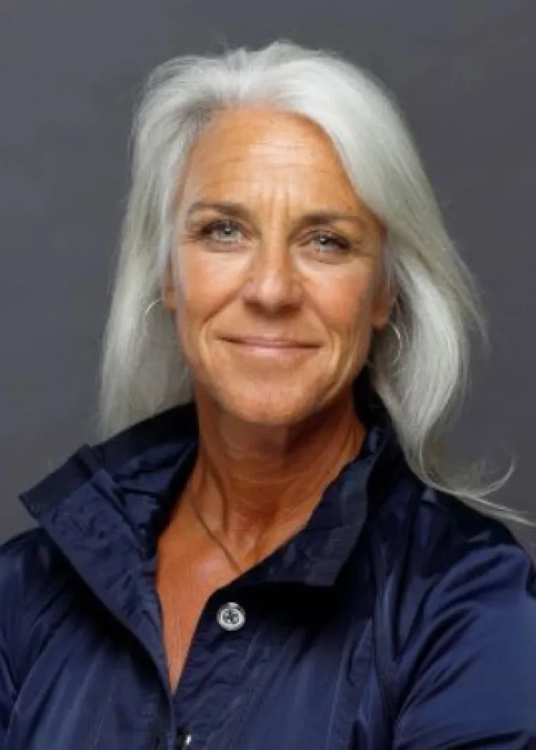 Head and shoulders shot of Beth Meyerson