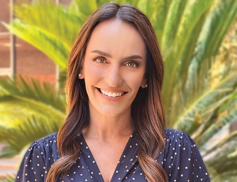 Head and shoulders shot of Crystal Van Vuren