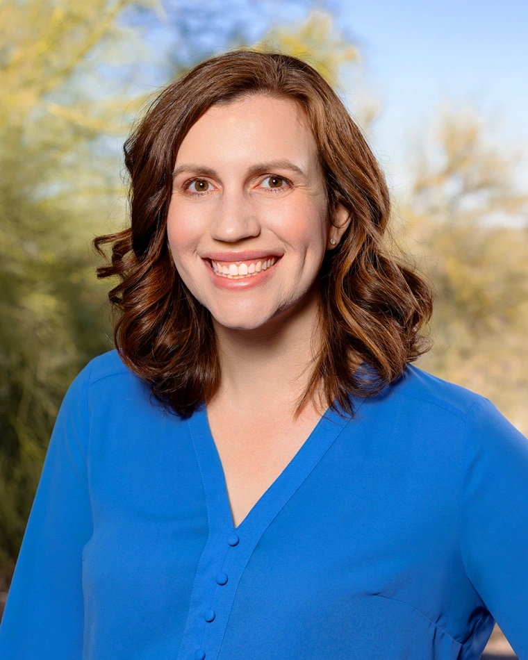 Head and shoulders shot of Jessica Rainbow