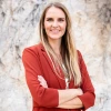 Head and shoulders photo of Stephanie Gasser